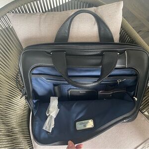 TUMI Arrive Sadler leather briefcase
